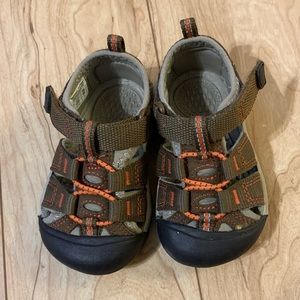 Baby/toddler keen sandals